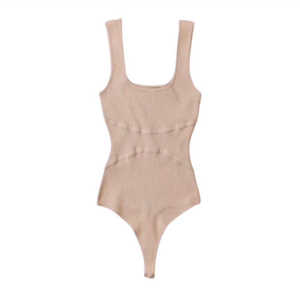 Nude Thong Bodyduit